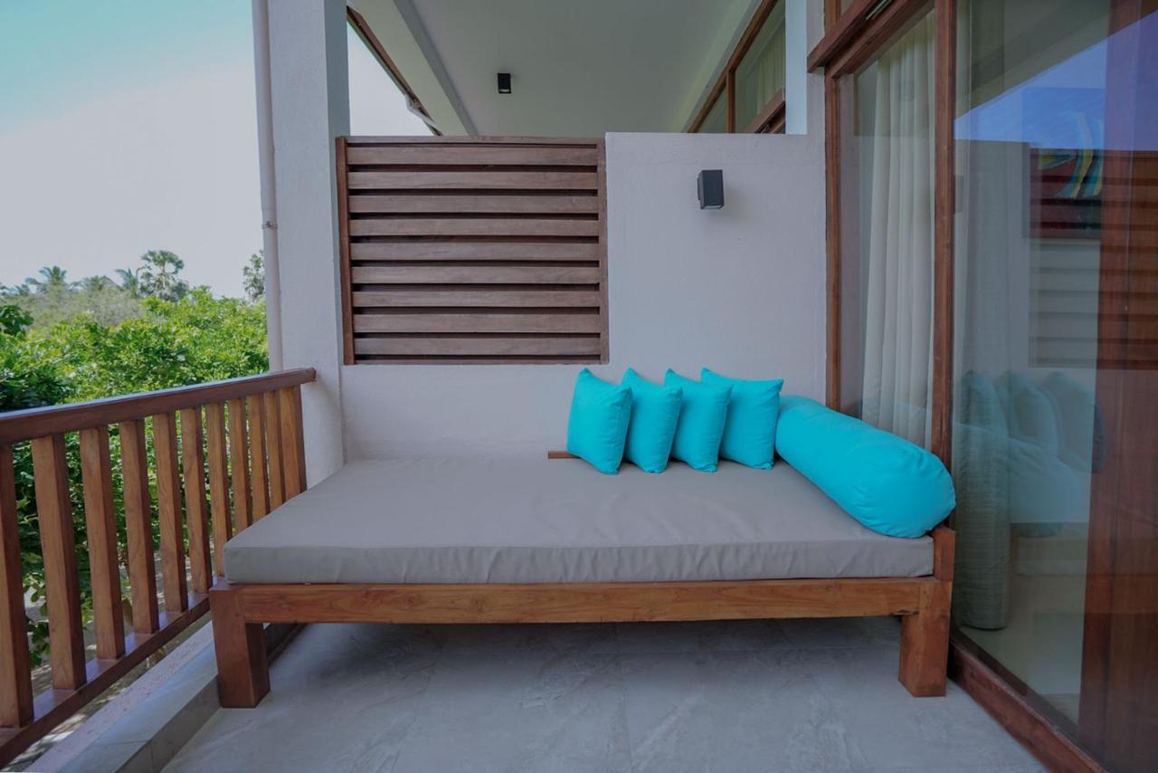 Hotel Breeze Pasikudah à Passikudah Extérieur photo