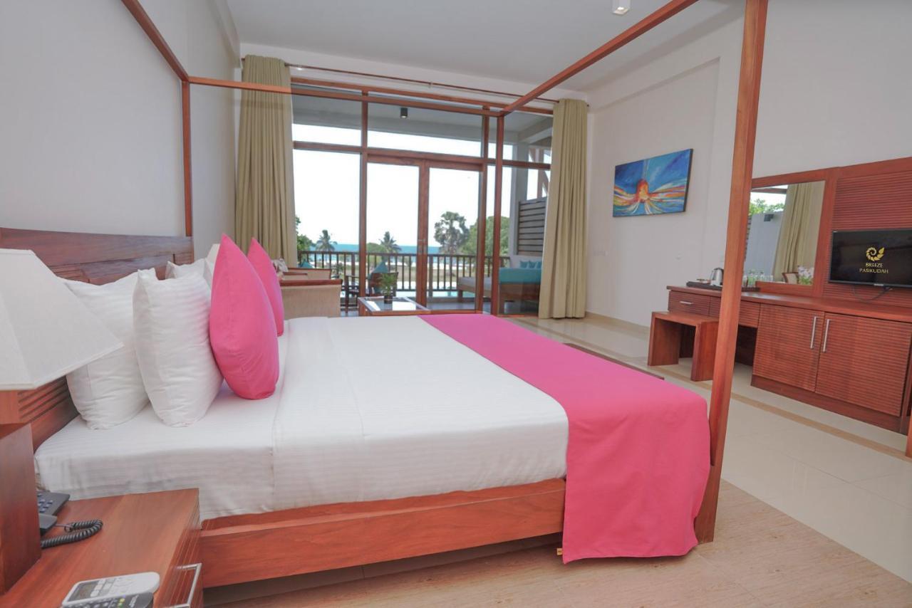 Hotel Breeze Pasikudah à Passikudah Extérieur photo